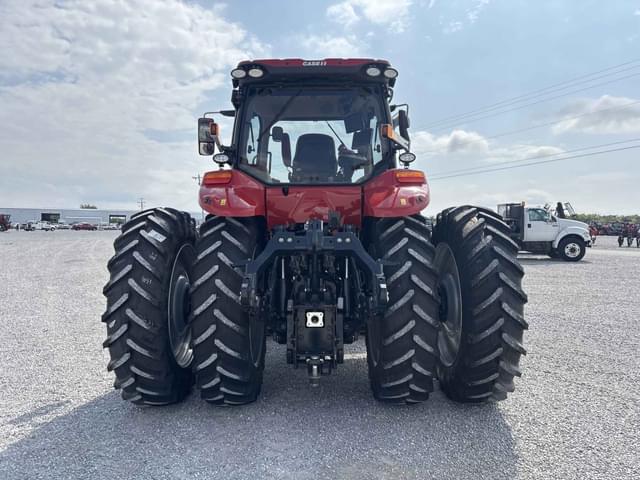 Image of Case IH Magnum 180 equipment image 3