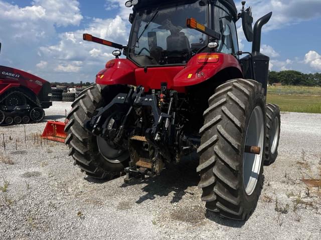 Image of Case IH Magnum 180 equipment image 2