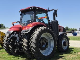 Image of Case IH Magnum 220 equipment image 4