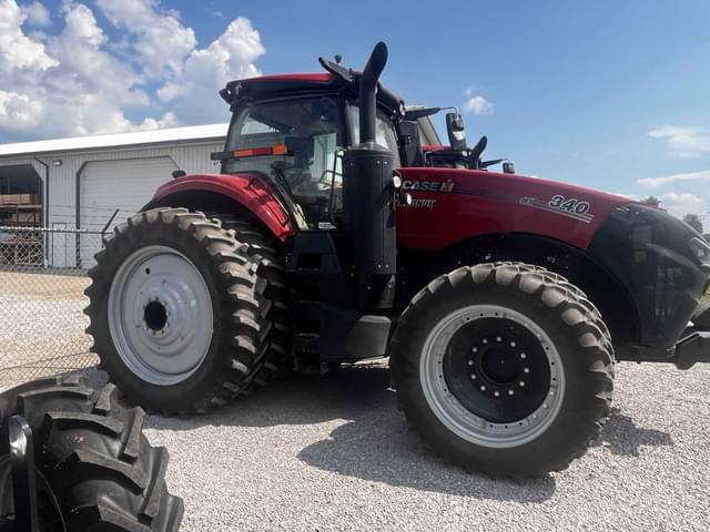 Image of Case IH Magnum 340 equipment image 1