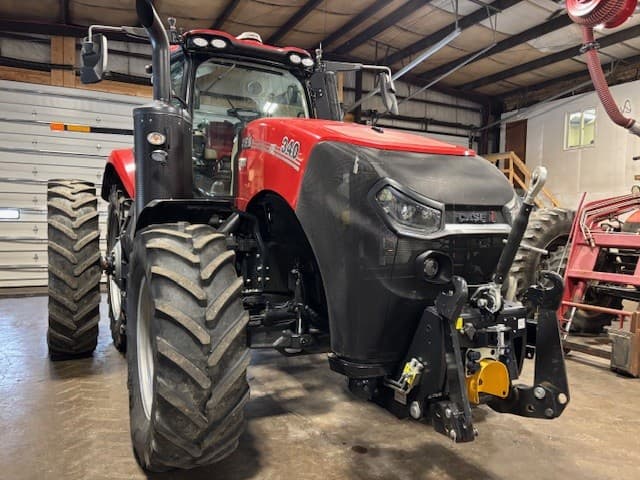 Image of Case IH Magnum 340 equipment image 3