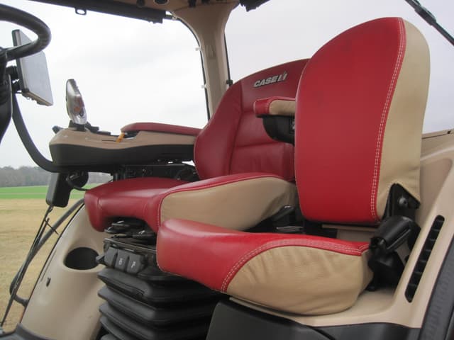 Image of Case IH Magnum 380 equipment image 2