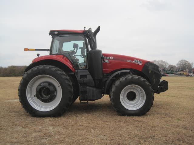 Image of Case IH Magnum 380 equipment image 4