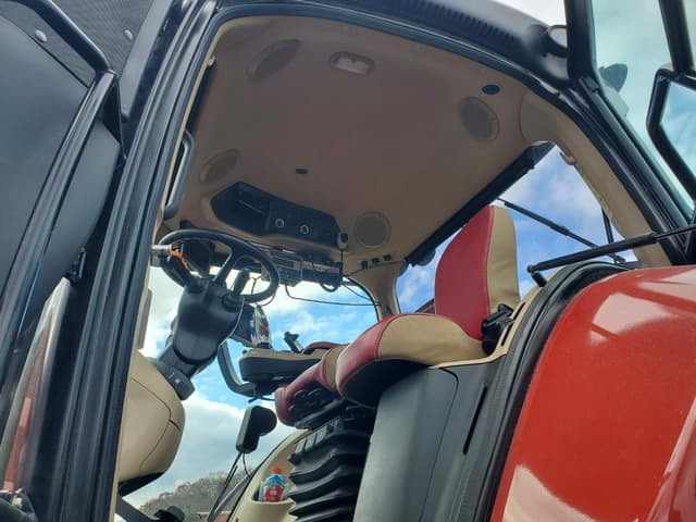 Image of Case IH Magnum 400 equipment image 4