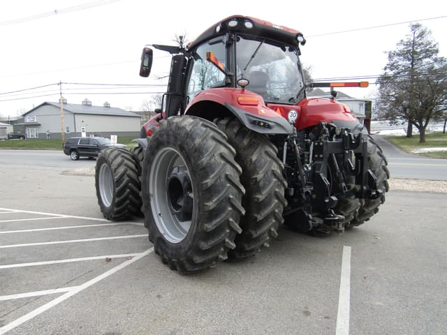 Image of Case IH Magnum 400 equipment image 1