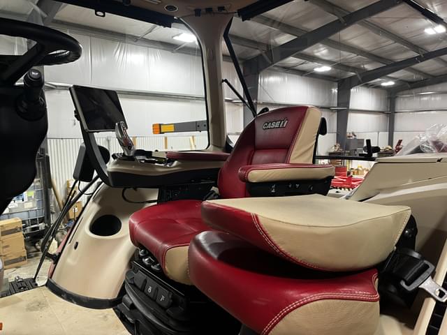 Image of Case IH Magnum 400 equipment image 2