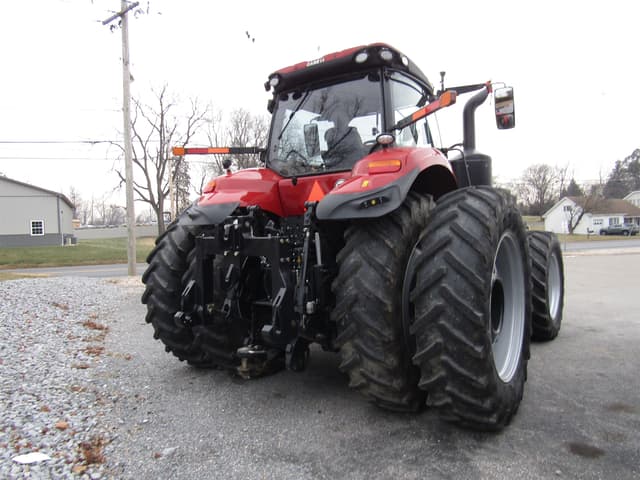 Image of Case IH Magnum 400 equipment image 4