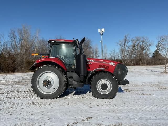 Image of Case IH Magnum 180 equipment image 1