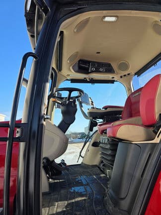 Image of Case IH Magnum 200 equipment image 2