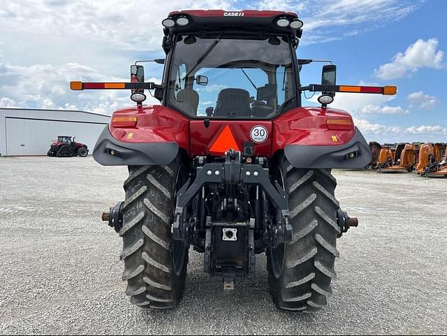 Image of Case IH Magnum 240 equipment image 3