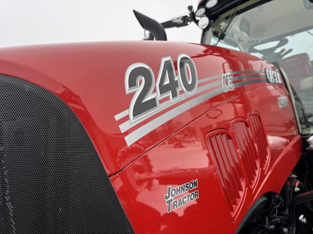 Image of Case IH Magnum 240 equipment image 2