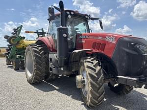 2024 Case IH Magnum 240 Image