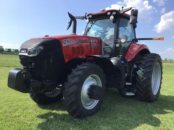 Image of Case IH Magnum 240 equipment image 1