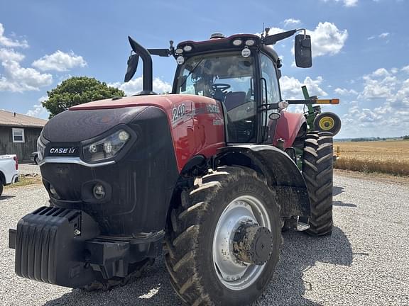 Image of Case IH Magnum 240 equipment image 4