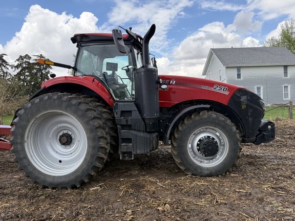 2024 Case IH Magnum 250 Equipment Image0