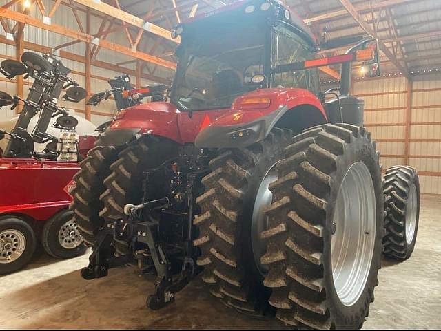 Image of Case IH Magnum 250 equipment image 4