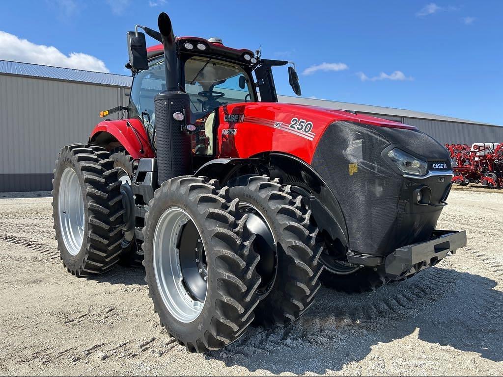 Image of Case IH Magnum 250 Primary image