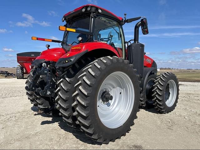 Image of Case IH Magnum 250 equipment image 2