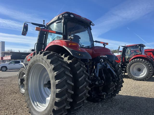 Image of Case IH Magnum 250 equipment image 2