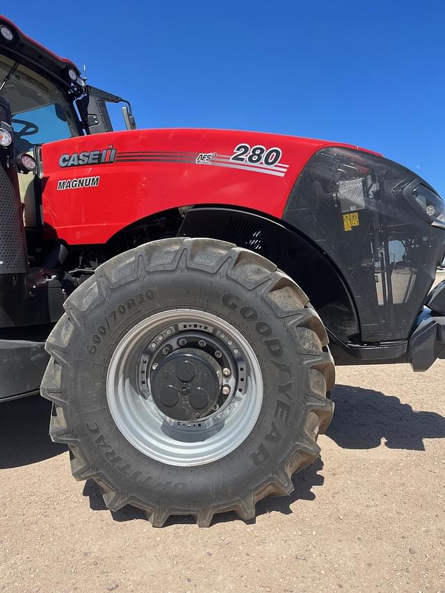 Image of Case IH Magnum 280 equipment image 3