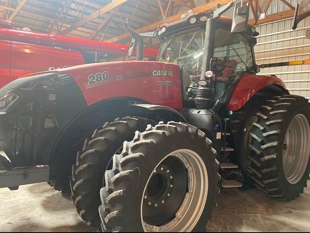 Image of Case IH Magnum 280 equipment image 1