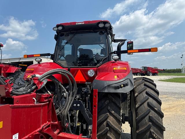 Image of Case IH Magnum 280 equipment image 3