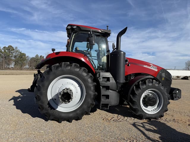 Image of Case IH Magnum 310 equipment image 3