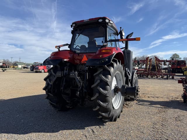 Image of Case IH Magnum 310 equipment image 4