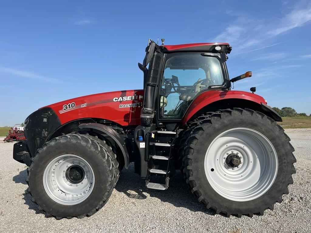 Image of Case IH Magnum 310 Primary image