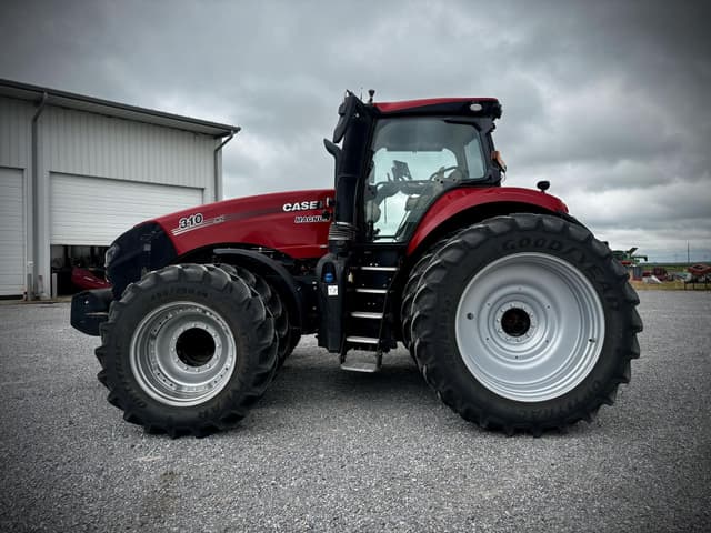 Image of Case IH Magnum 310 equipment image 1
