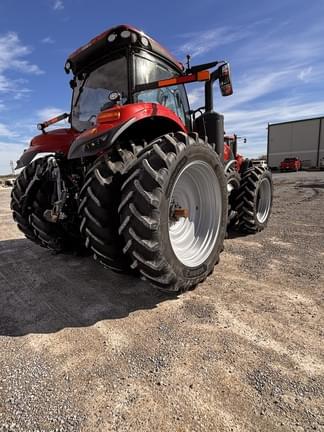 Image of Case IH Magnum 310 equipment image 3