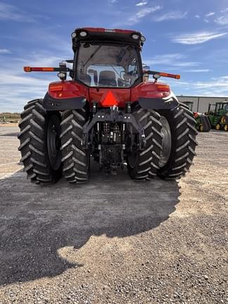 Image of Case IH Magnum 310 equipment image 2