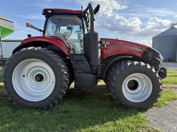 Image of Case IH Magnum 310 equipment image 2