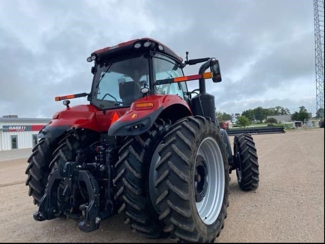 Image of Case IH Magnum 310 equipment image 4