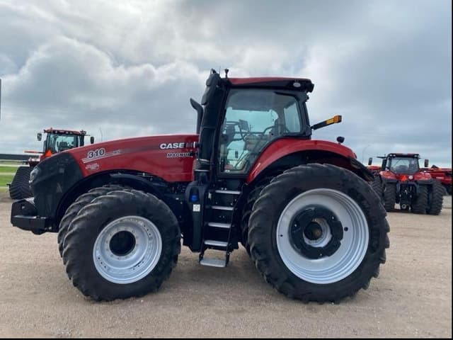 Image of Case IH Magnum 310 equipment image 1