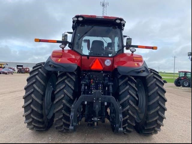 Image of Case IH Magnum 310 equipment image 3