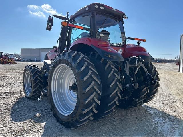 Image of Case IH Magnum 310 equipment image 4