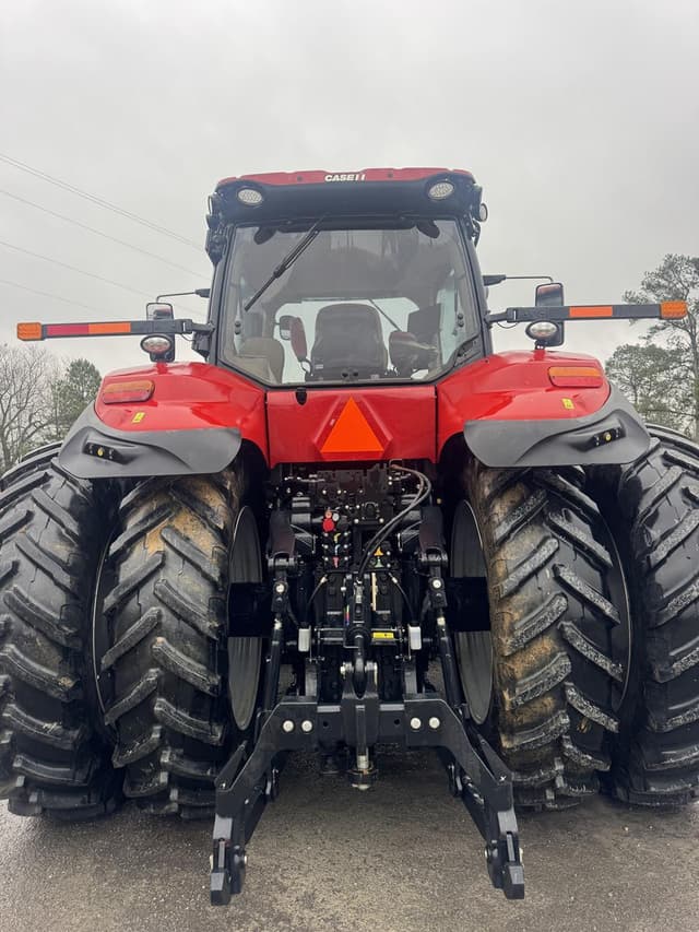 Image of Case IH Magnum 310 equipment image 3
