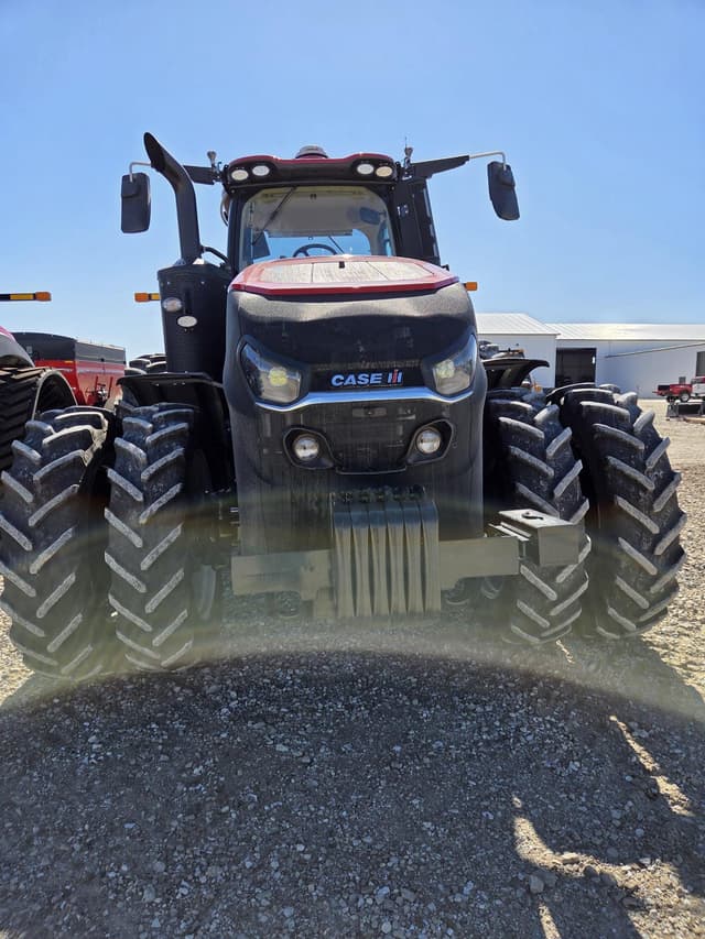 Image of Case IH Magnum 310 equipment image 2