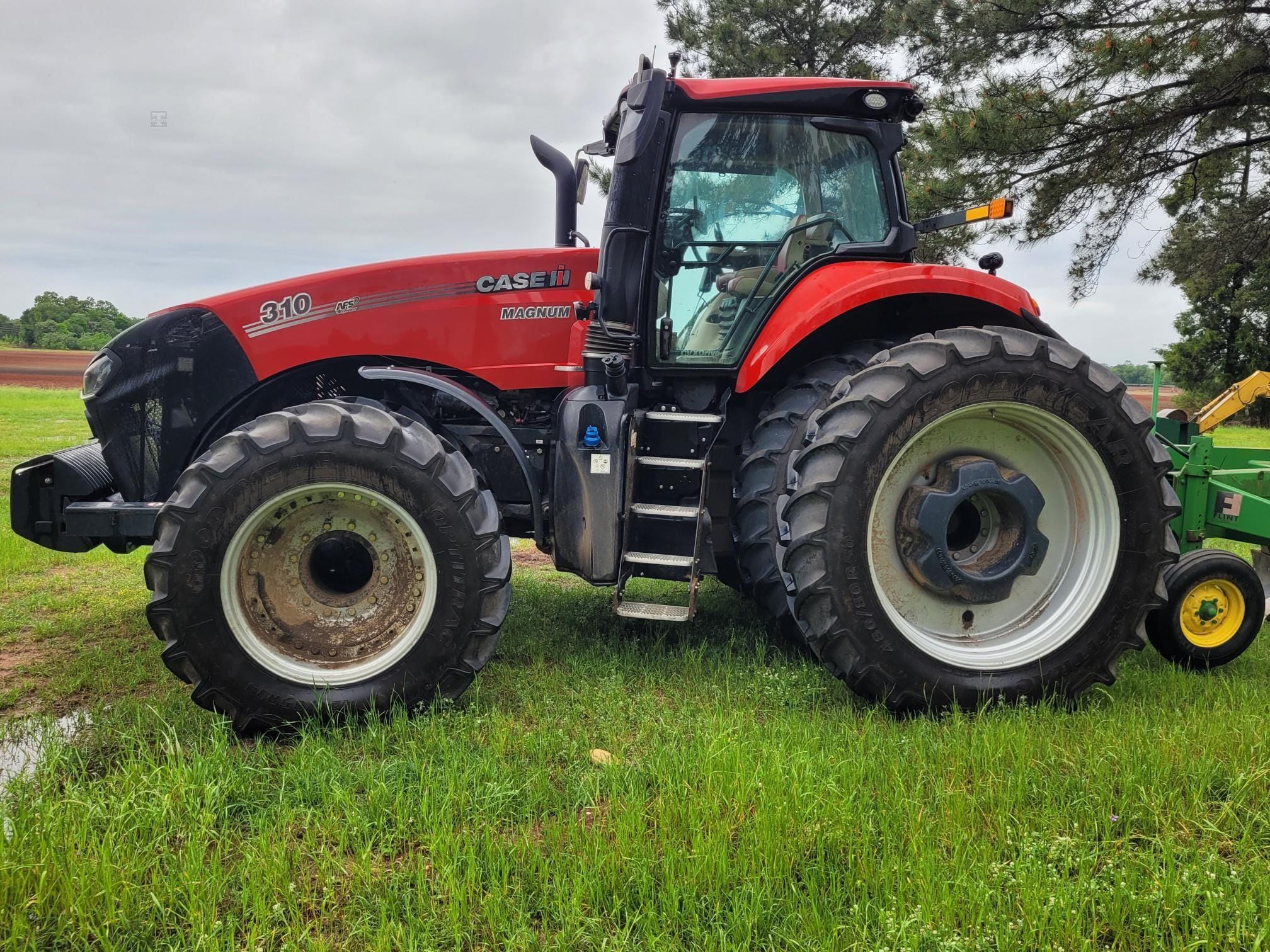 2024 Case IH Magnum 310 Image