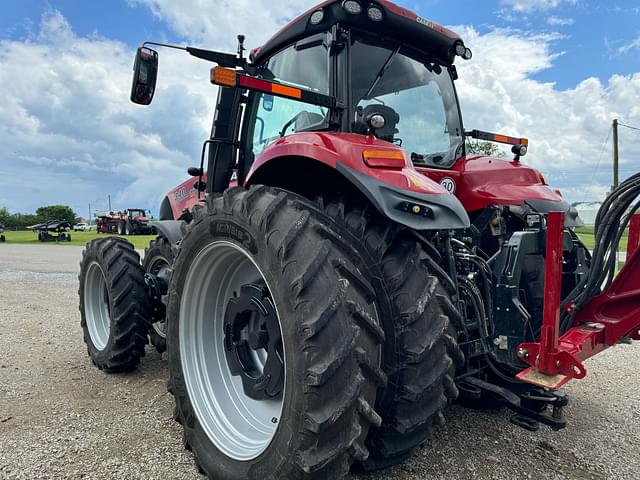 Image of Case IH Magnum 310 equipment image 4