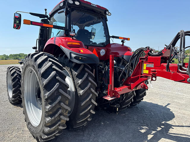 Image of Case IH Magnum 310 equipment image 3