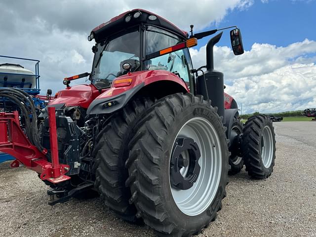 Image of Case IH Magnum 310 equipment image 2