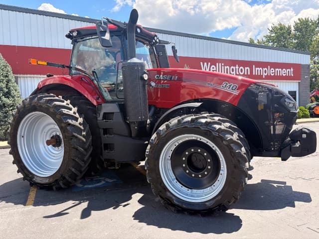 Image of Case IH Magnum 310 equipment image 2