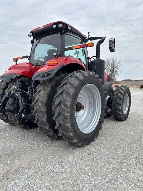 Image of Case IH Magnum 310 equipment image 4