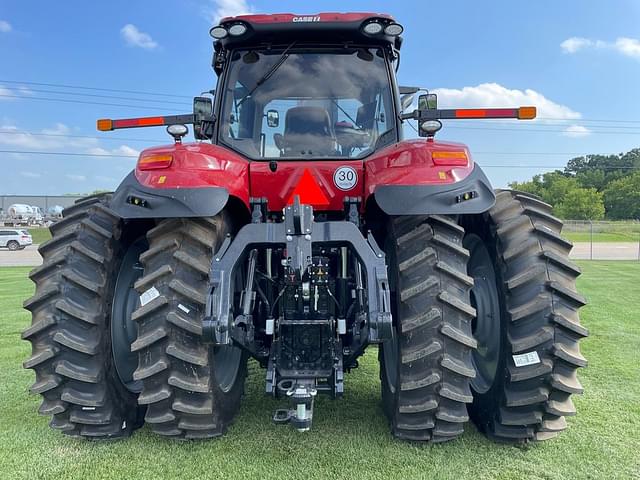 Image of Case IH Magnum 310 equipment image 3