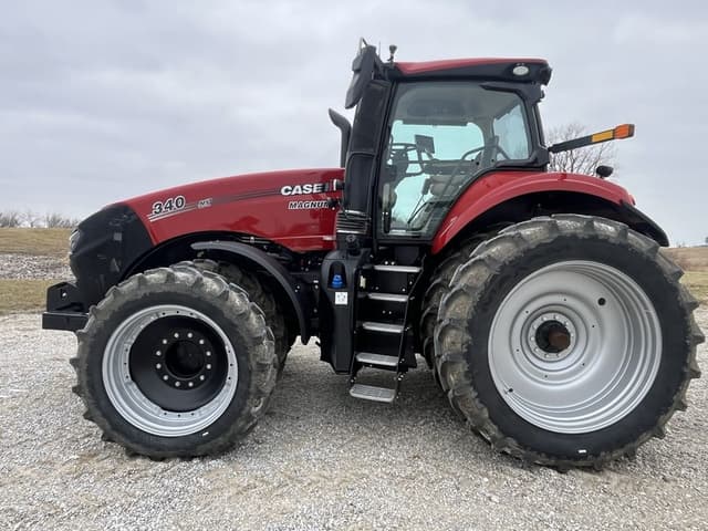 Image of Case IH Magnum 340 equipment image 1