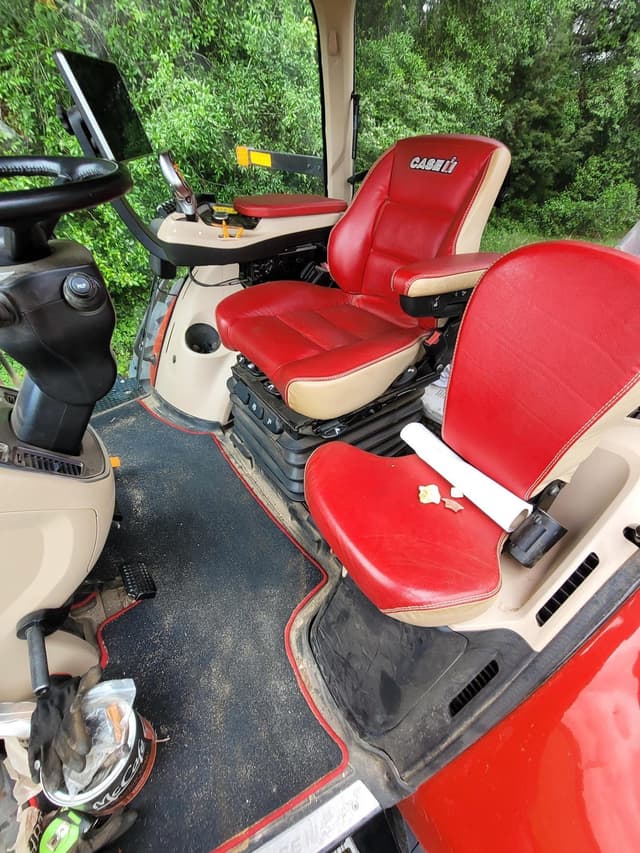 Image of Case IH Magnum 340 equipment image 3