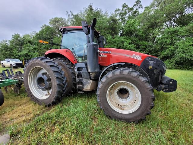 Image of Case IH Magnum 340 equipment image 2