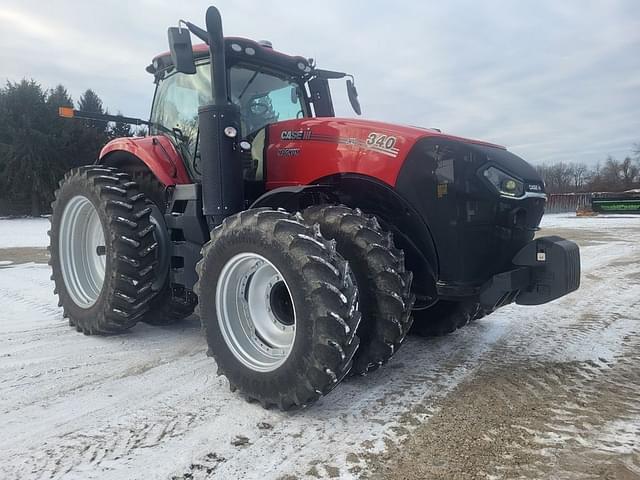 Image of Case IH Magnum 340 equipment image 2